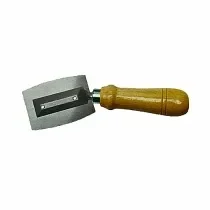 מסור פורניר בלוסטה (גרמניה)
