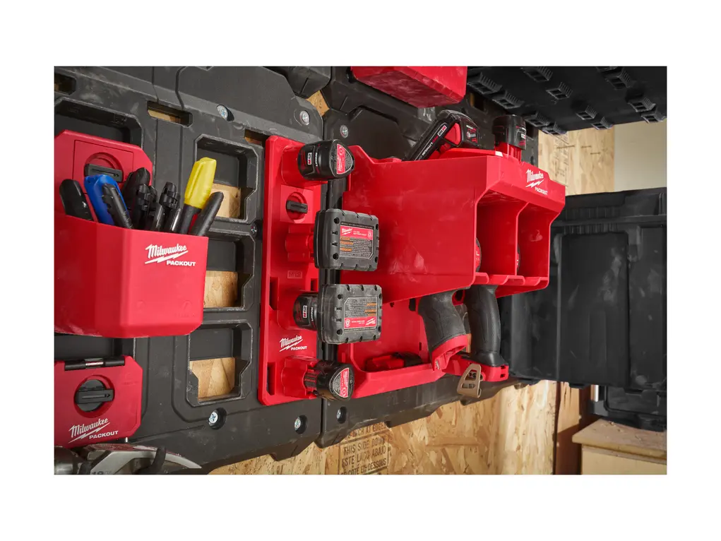 מתקן ל-4 סוללות | MILWAUKEE PACKOUT M12