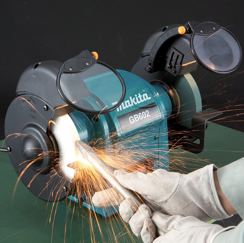 משחזת שולחנית חשמלית 6'' דיסק 150 מ''מ 250W GB602 MAKITA
