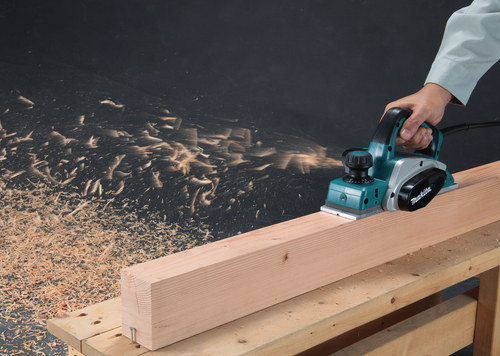 מקצוע חשמלי 82 מ''מ 620W KP0800 MAKITA