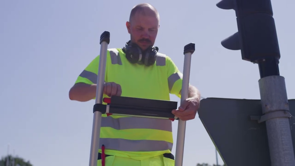 סולם ג טלסקופי משולב 3 מ' | TELESTEPS COMBI 72430-681