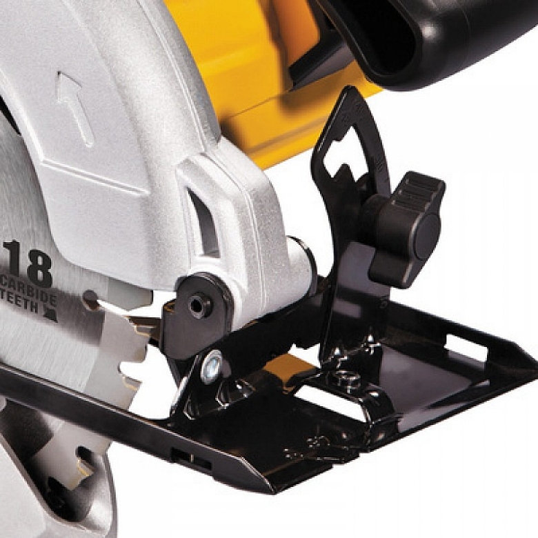 מומלץ: מסור עגול DEWALT דגם DWE560